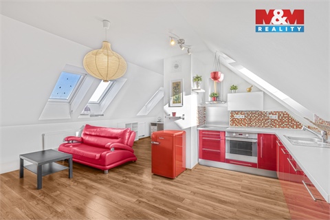 Prodej bytu 3kk, 72 m² - 0