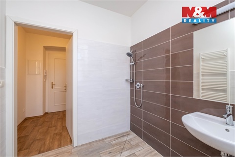 Pronájem bytu 1kk, 33 m² - 2
