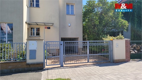 Pronájem garáže, 30 m² - 0