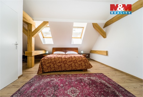 Pronájem bytu 4kk, 102 m² - 10