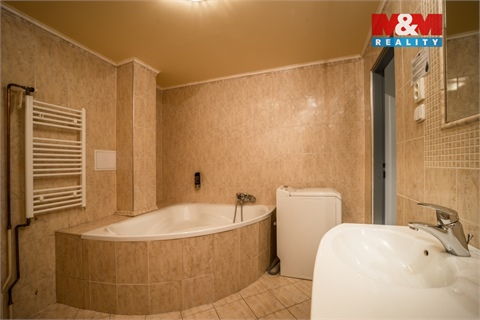 Pronájem bytu 4kk, 102 m² - 12