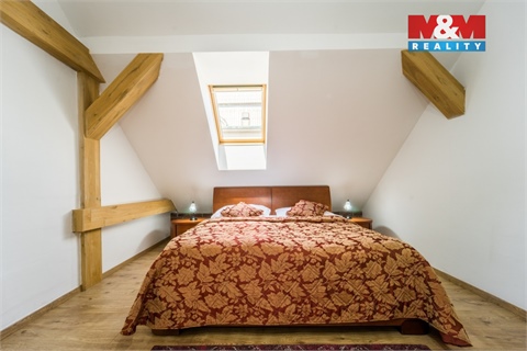 Pronájem bytu 4kk, 102 m² - 2