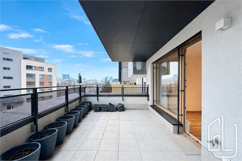 Pronájem bytu 2kk, 75 m² 2