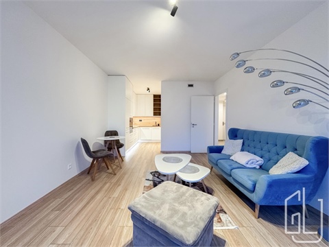 Pronájem bytu 2kk, 75 m² 0