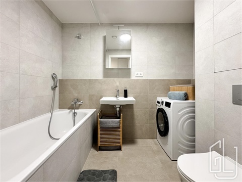 Pronájem bytu 2kk, 75 m² 8