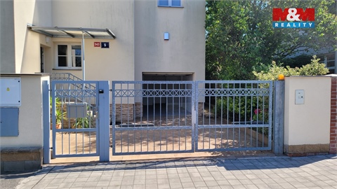 Pronájem garáže, 30 m² 2