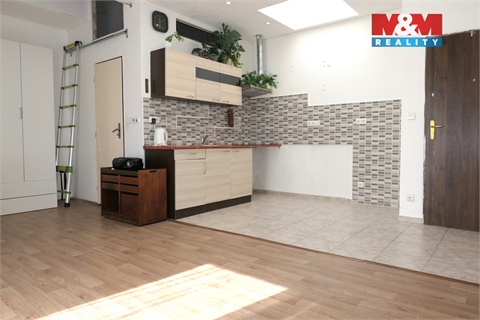 Pronájem bytu 1kk, 30 m² - 0