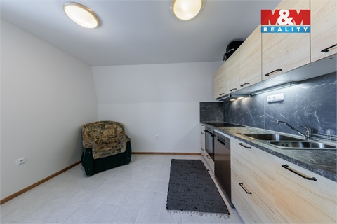 Prodej rodinného domu, 409 m² - 28