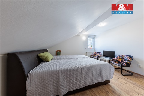 Prodej rodinného domu, 409 m² - 16