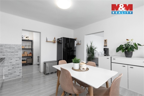 Prodej rodinného domu, 262 m² 24