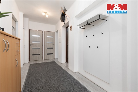 Prodej rodinného domu, 262 m² - 12