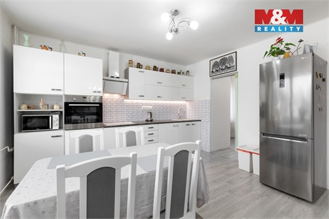 Prodej rodinného domu, 262 m² - 4