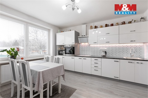 Prodej rodinného domu, 262 m² - 8