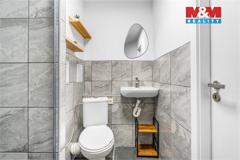 Pronájem bytu 1+1, 35 m² 12