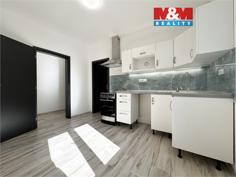 Pronájem bytu 3+1, 80 m² 0