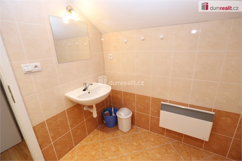 Prodej rodinného domu, 200 m² 24