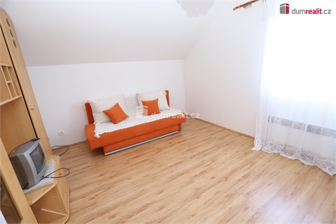 Prodej rodinného domu, 200 m² - 14