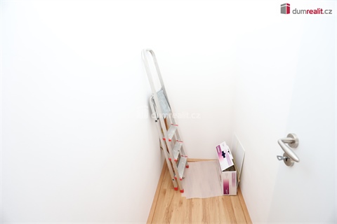 Prodej rodinného domu, 200 m² - 18