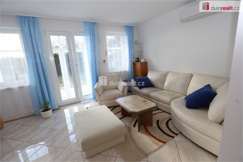 Prodej rodinného domu, 200 m² - 2