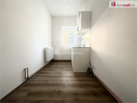 Pronájem bytu 1+1, 37 m² - 0