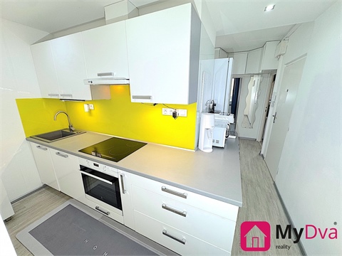 Prodej bytu 3kk, 54 m² - 0