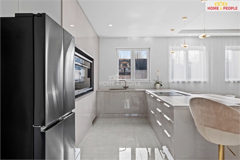 Prodej rodinného domu, 166 m² - 10