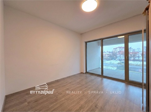 Pronájem bytu 2kk, 62 m² - 4
