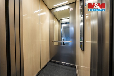 Prodej bytu 2+1, 72 m² - 18