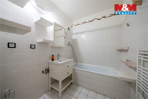 Prodej bytu 2+1, 72 m² 12