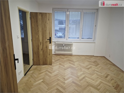 Pronájem bytu 3+1, 61 m² 12