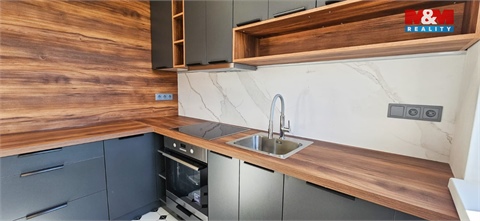 Pronájem bytu 3+1, 74 m² 2