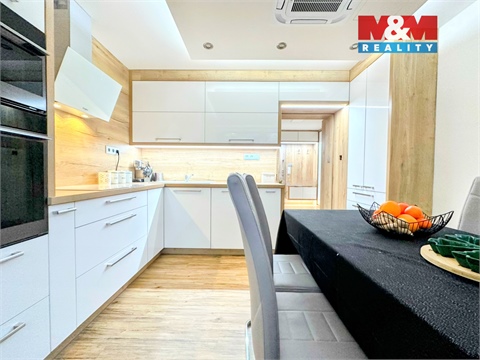 Prodej bytu 3+1, 70 m² 12