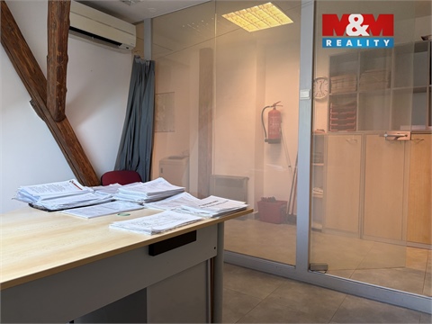 Pronájem kanceláře, 96 m² 2