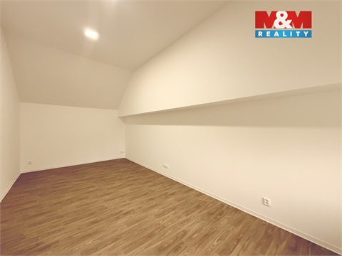 Prodej rodinného domu, 186 m² - 0