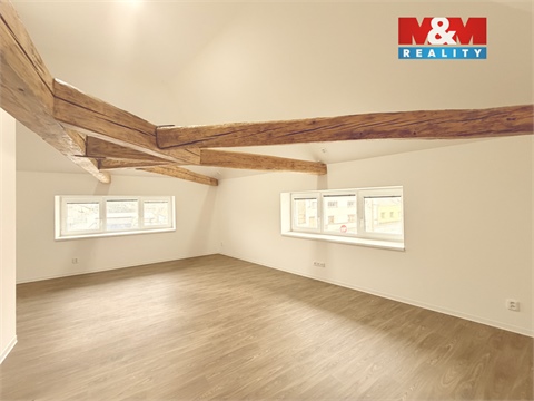 Prodej rodinného domu, 186 m² 2