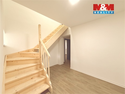 Prodej rodinného domu, 186 m² - 4