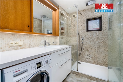 Prodej rodinného domu, 278 m² 20