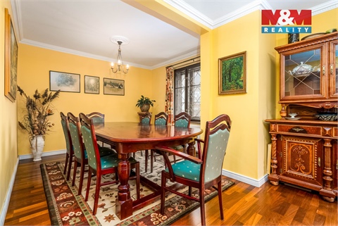 Prodej rodinného domu, 278 m² 16