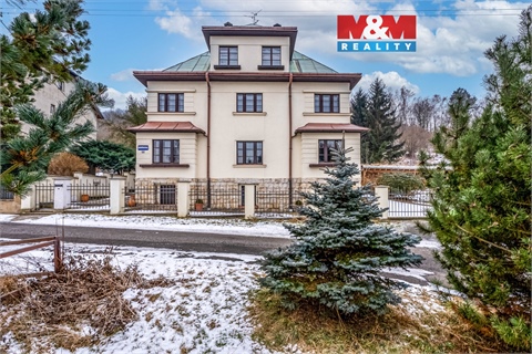 Prodej rodinného domu, 278 m² 0