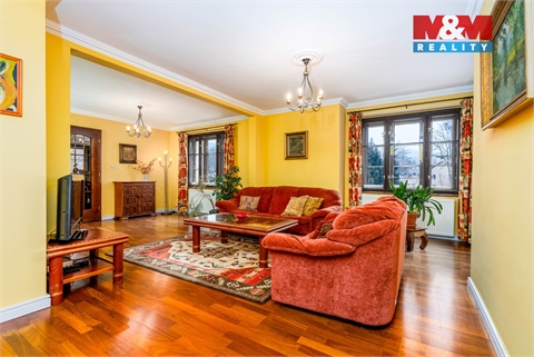 Prodej rodinného domu, 278 m² - 12