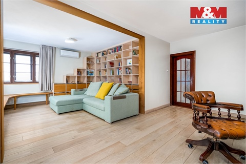 Prodej rodinného domu, 278 m² 8