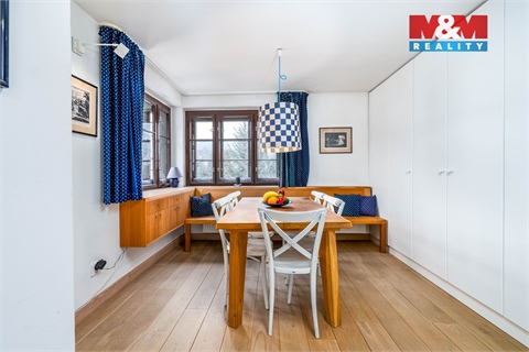 Prodej rodinného domu, 278 m² - 2