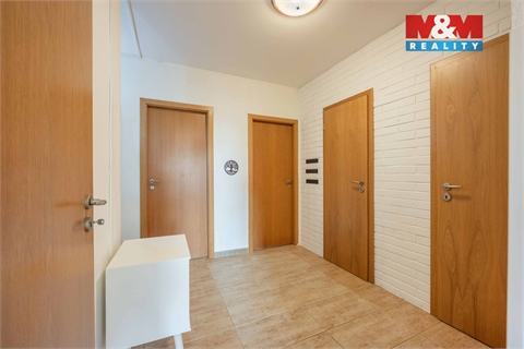 Prodej bytu 3+1, 74 m² 12