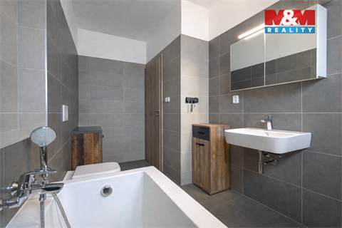 Prodej rodinného domu, 96 m² - 8