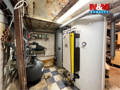 Prodej rodinného domu, 744 m² - 28