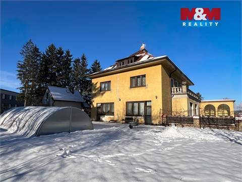 Prodej rodinného domu, 744 m² - 0