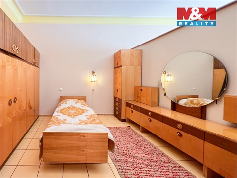 Prodej rodinného domu, 744 m² 18