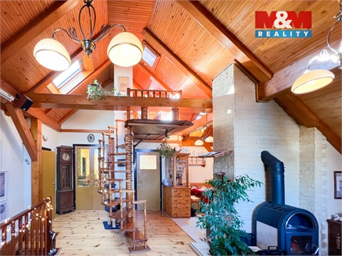 Prodej rodinného domu, 744 m² 10