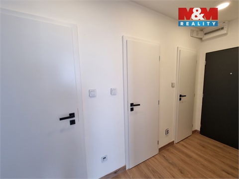 Prodej bytu 3kk, 65 m² 24