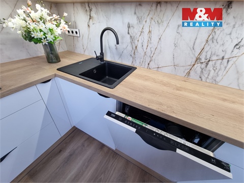 Prodej bytu 3kk, 65 m² - 2